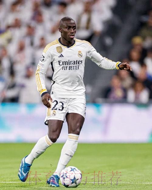 门迪在去年9月与皇马完成了续约 不过一直未官宣